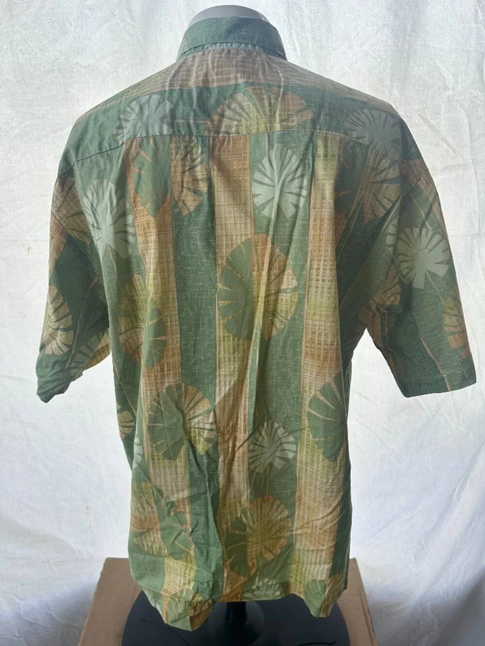 Tori Richard Men's Green Yellow Floral Leaf Bamboo Pattern Hawaiian Shirt Size L
